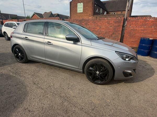 Peugeot 308 1.6 Hdi 115 Active 2014 Red #20