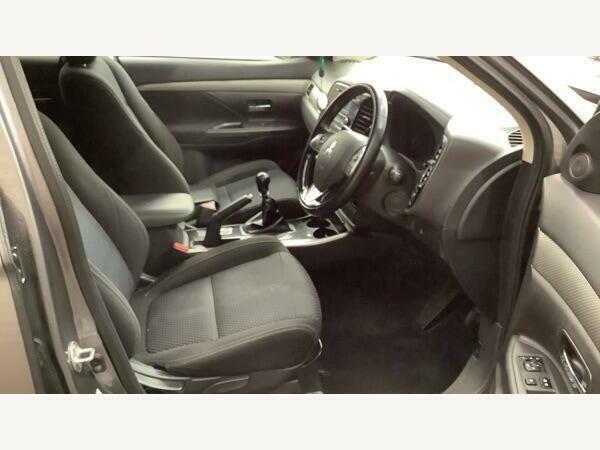 Mitsubishi Outlander 2.0H 12Kwh 5Hs Cvt 4Wd Euro 6 Ss Grey #8