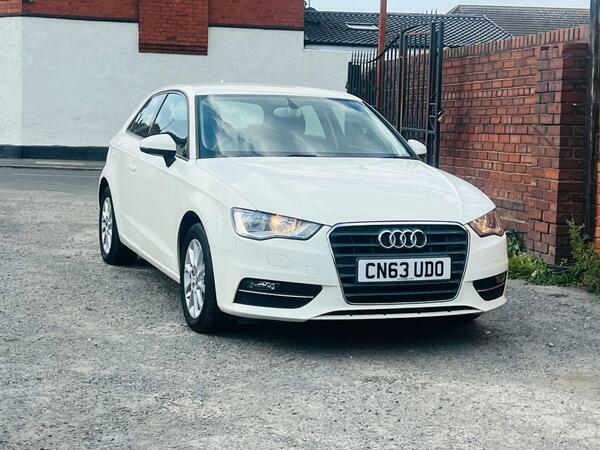 Audi A3 1.6 Tdi Se Euro 5 Ss White #5