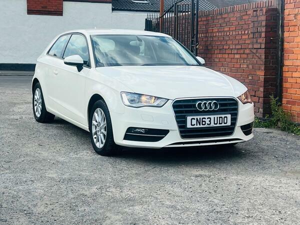 Audi A3 1.6 Tdi Se Euro 5 Ss White #4