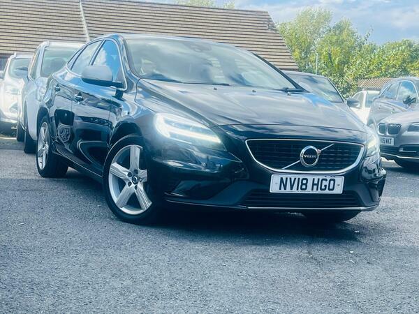 Volvo V40 2.0 D2 R-design Euro 6 Ss Black