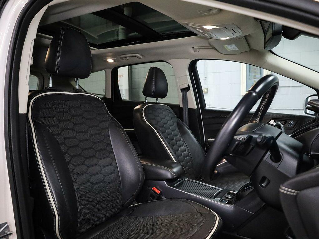 Ford Kuga Tdci Vignale Suv WA19TKK White #4