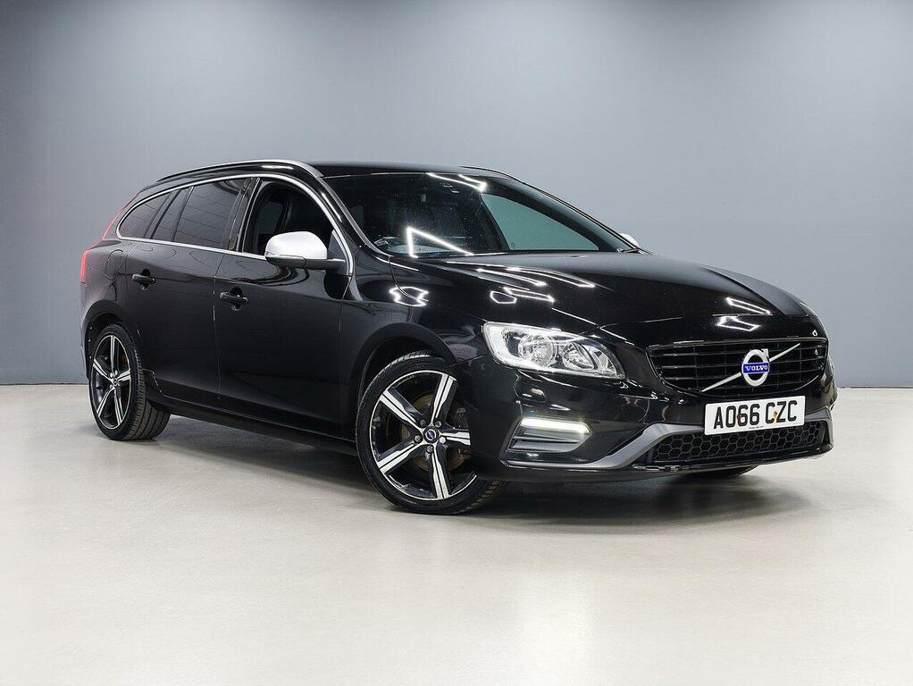 Volvo V60 R-design Nav 2.0 Black #2
