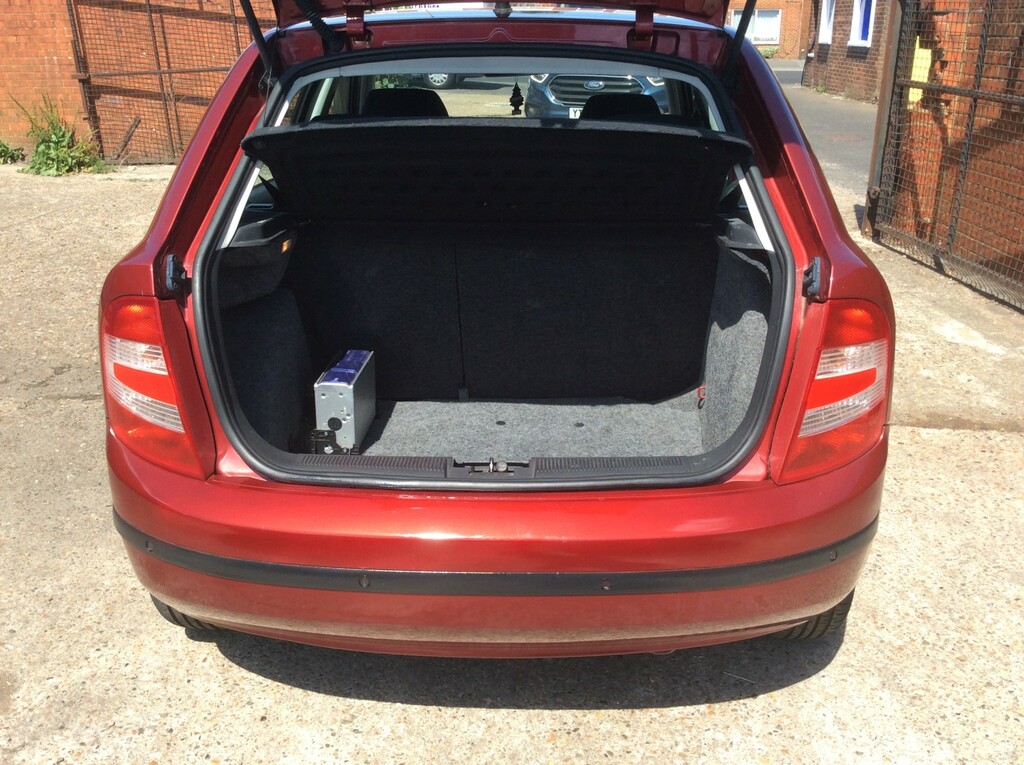 Skoda Fabia 1.2 Htp 12V Ambiente Hatchback Beige #11
