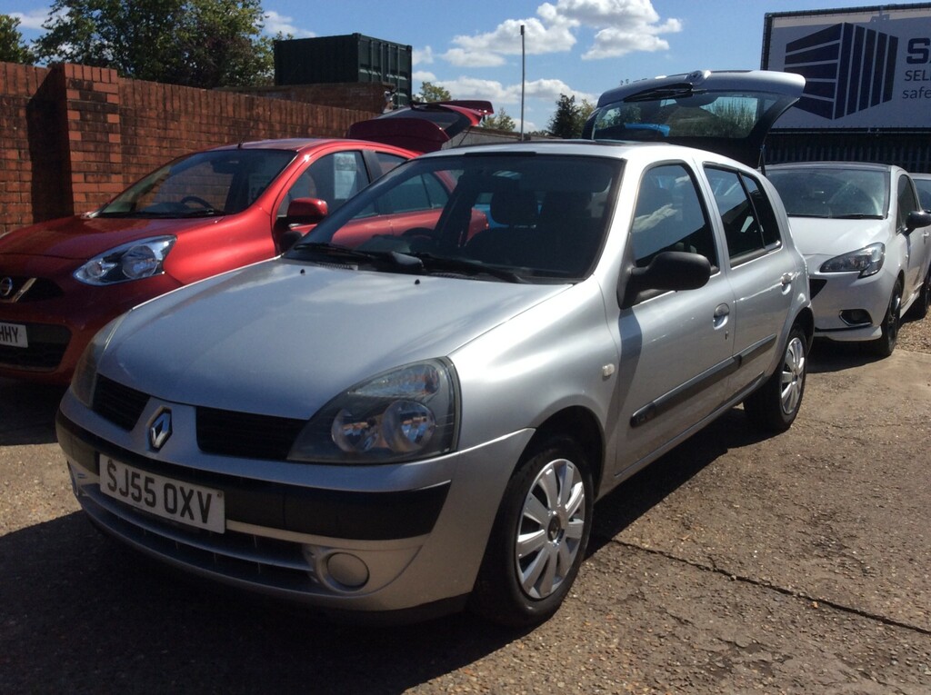 Renault Clio 1.4 16V Expression 2005 SJ55OXV Silver