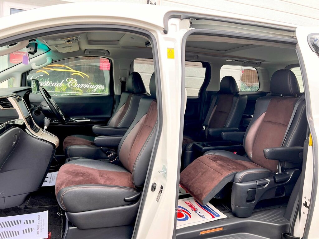 Toyota Alphard 2.4 Seaterulez Free Black #20