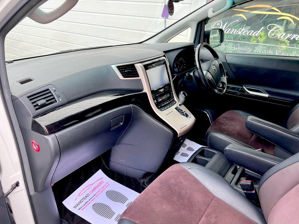 Toyota Alphard 2.4 Seaterulez Free Black #21