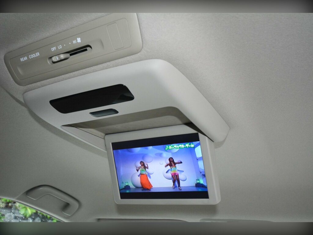 Toyota Estima Aeras 2.4 Vvti 7 Seater White #51