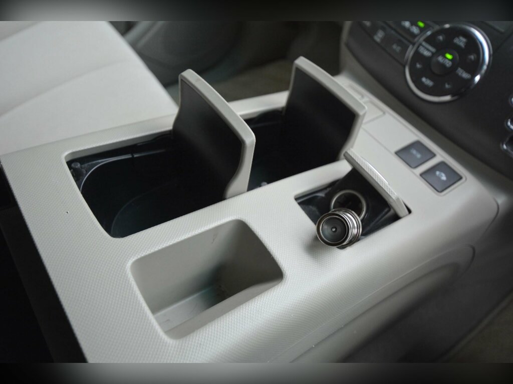 Toyota Estima Aeras 2.4 Vvti 7 Seater White #49