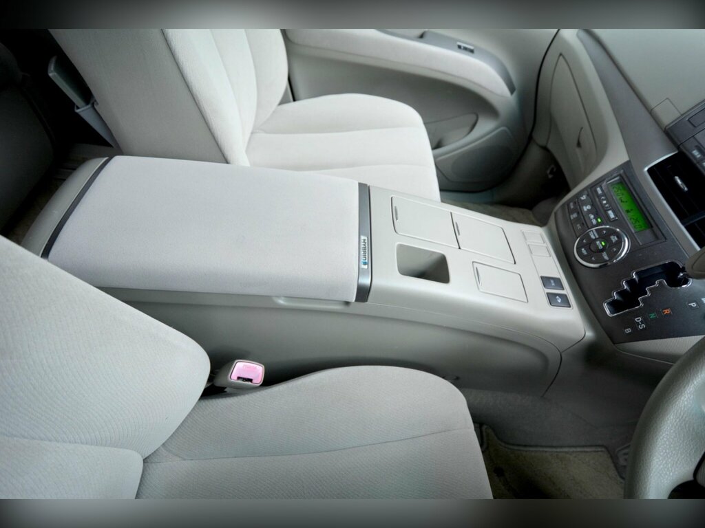 Toyota Estima Aeras 2.4 Vvti 7 Seater White #48