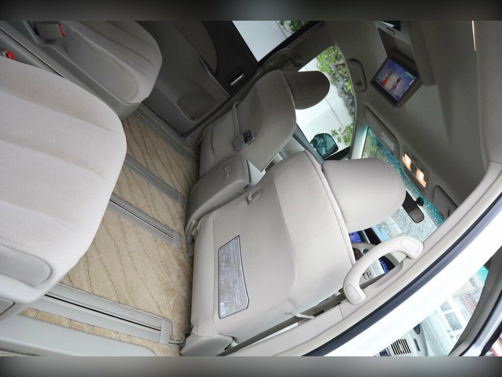 Toyota Estima Aeras 2.4 Vvti 7 Seater White #23