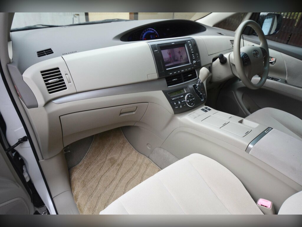 Toyota Estima Aeras 2.4 Vvti 7 Seater White #26