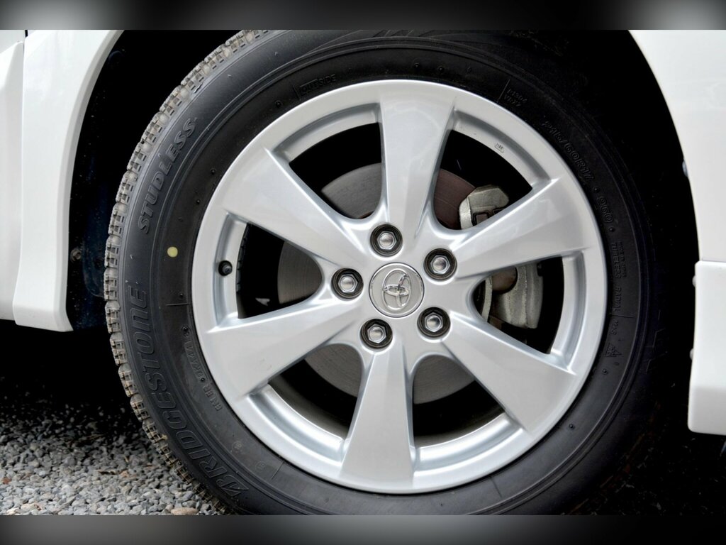 Toyota Estima Aeras 2.4 Vvti 7 Seater White #53