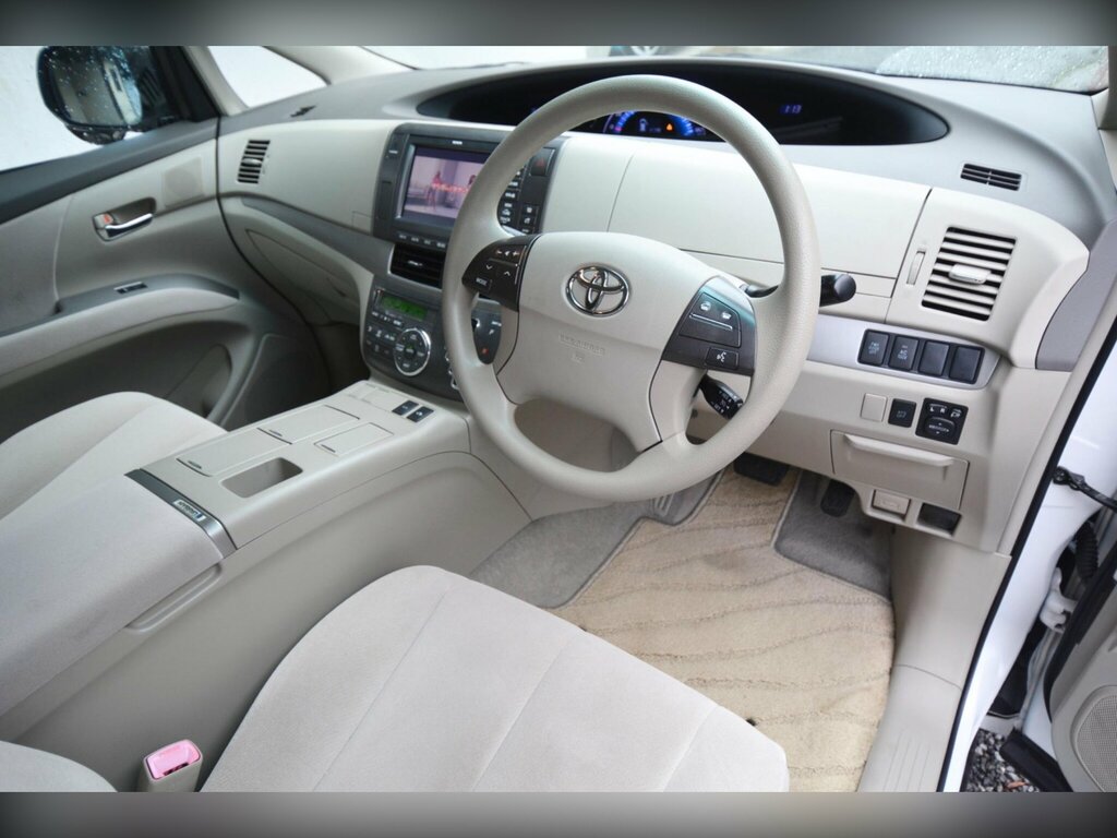 Toyota Estima 2.4 Hybrid X Grade 4Wd E Four White #2