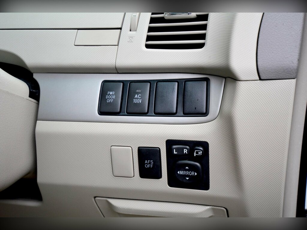Toyota Estima Aeras 2.4 Vvti 7 Seater White #45