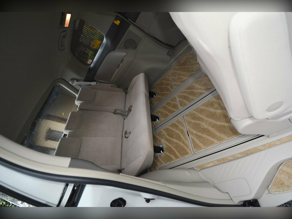 Toyota Estima Aeras 2.4 Vvti 7 Seater White #25