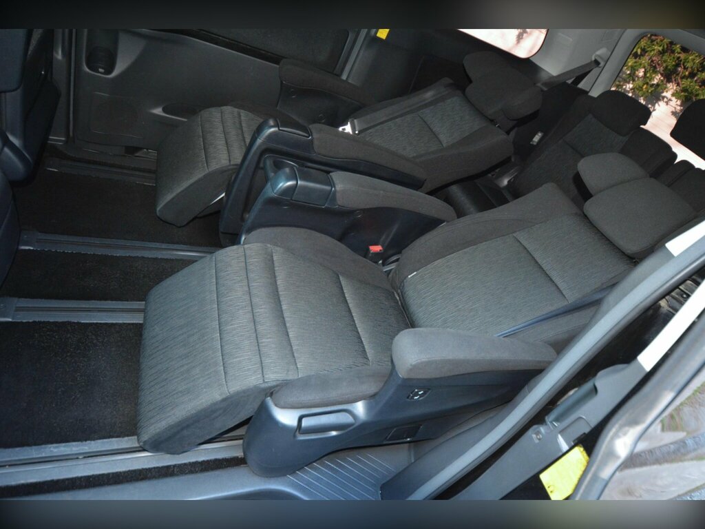 Toyota Vellfire 3.5 Z 4Wd-eight Seater- Modellista Black #38