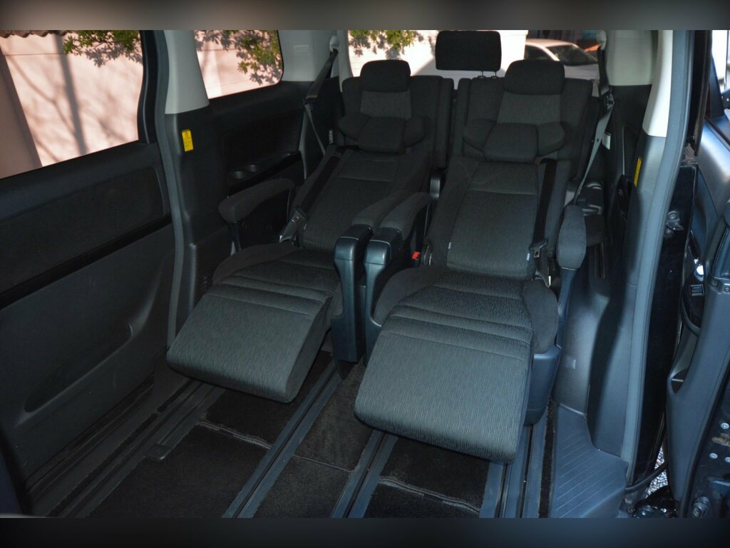 Toyota Vellfire 3.5 Z 4Wd-eight Seater- Modellista Black #34