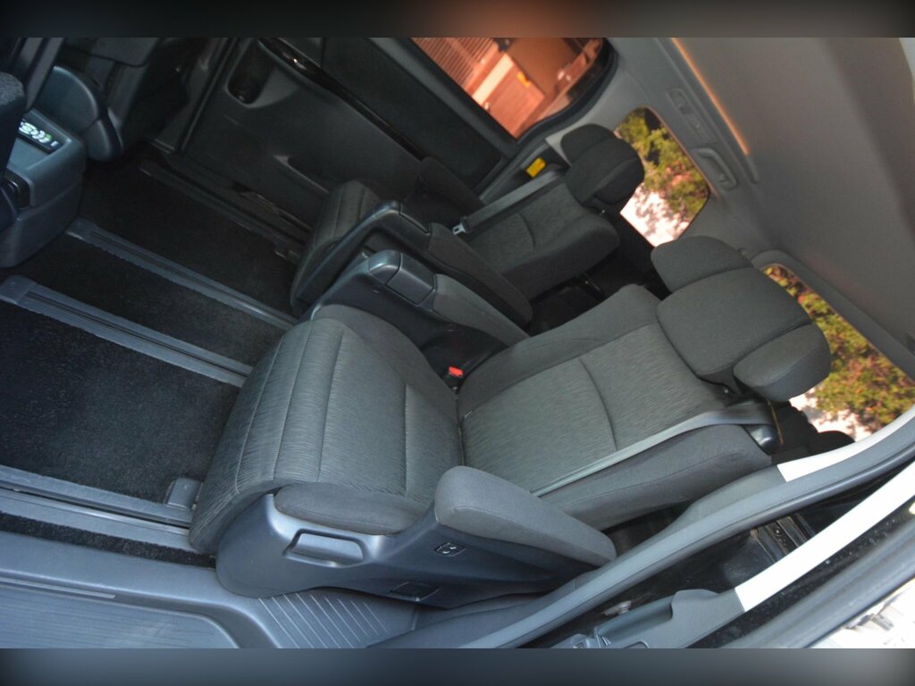 Toyota Vellfire 3.5 Z 4Wd-eight Seater- Modellista Black #39
