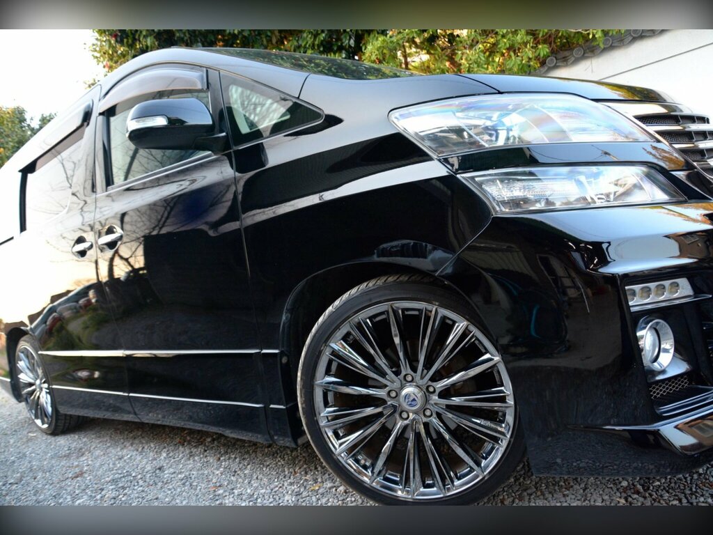 Toyota Vellfire 3.5 Z 4Wd-eight Seater- Modellista Black #3