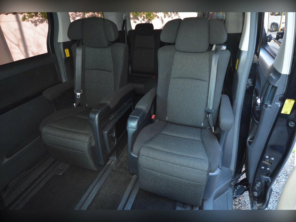 Toyota Vellfire 3.5 Z 4Wd-eight Seater- Modellista Black #33