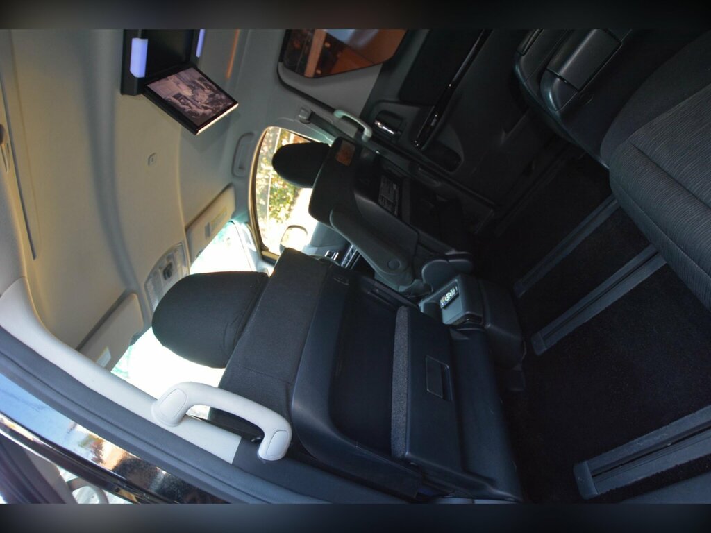 Toyota Vellfire 3.5 Z 4Wd-eight Seater- Modellista Black #32