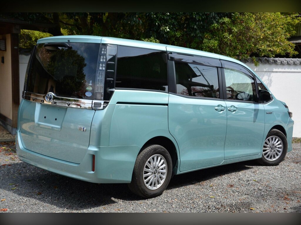 Toyota Voxy 1.8 Hybrid V Edition - Ulez Blue #6