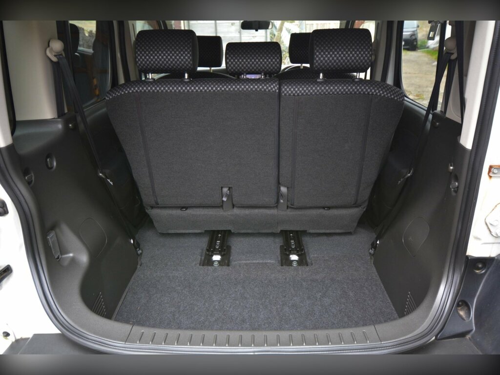 Nissan Cube Hatchback Cube 16V 200352 Beige #41