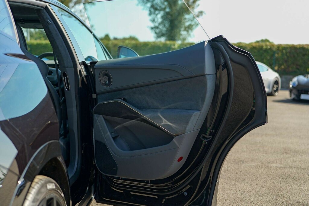 Lotus Eletre 450Kw 600 Sport Se 112Kwh Estate SG75AXZ Black #32