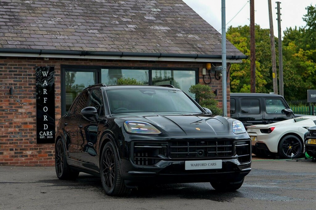 Porsche Cayenne Suv 3.0 V6 E-hybrid 25.9Kwh Black Edition Tiptroni Black