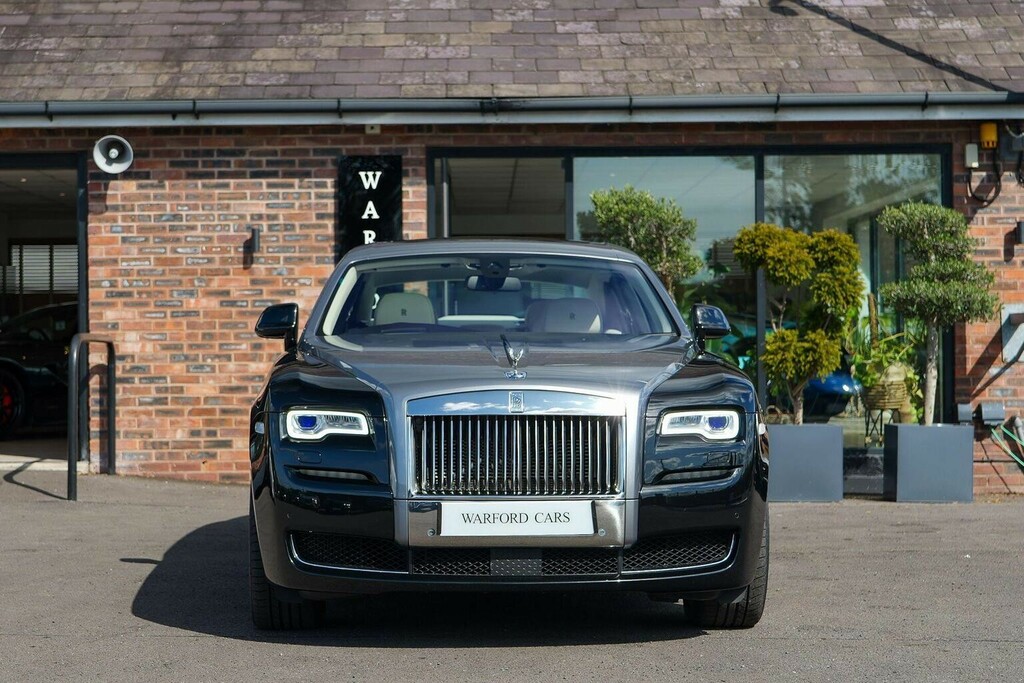 Rolls-Royce Ghost Saloon 6.6 V12 Euro 6 201616 Black #2