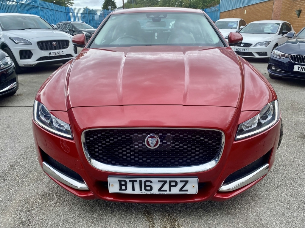 Jaguar XF 2.0 Prestige Red #5