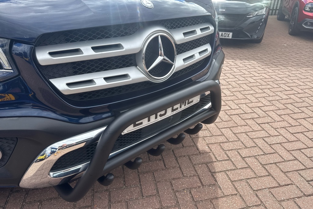 Mercedes-Benz X Class 350D V6 4Matic Power Dcab Pickup 7G-tronic Plus White #18