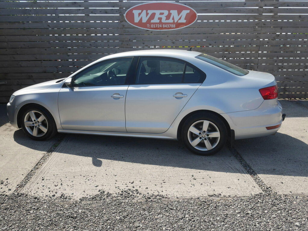 Volkswagen Jetta 2.0 Tdi Se Saloon Euro 5 140 Ps Silver #5