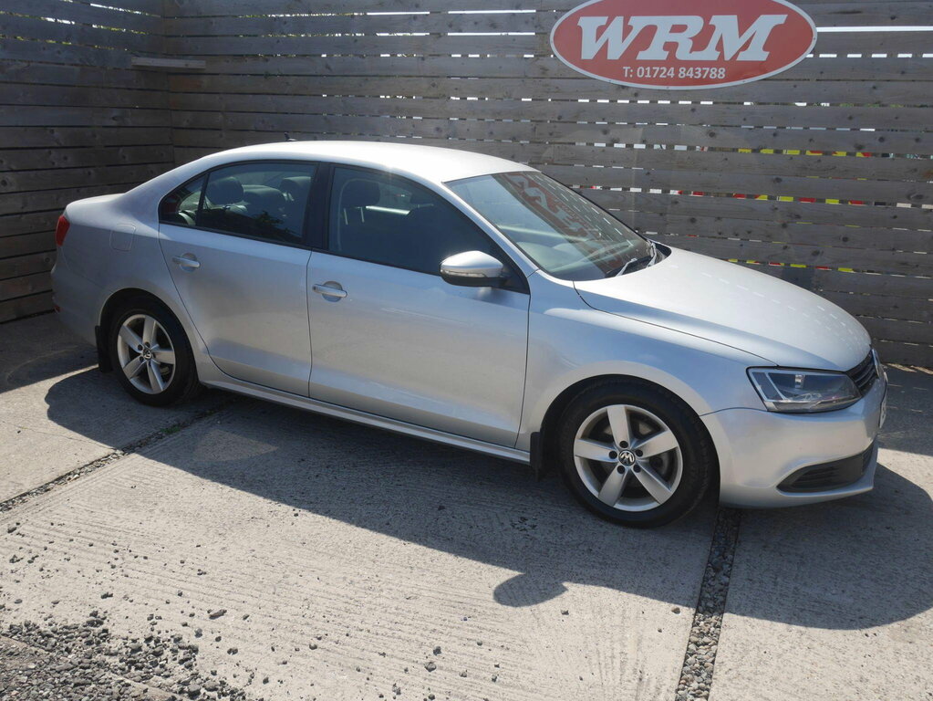 Volkswagen Jetta 2.0 Tdi Se Saloon Euro 5 140 Ps Silver #2