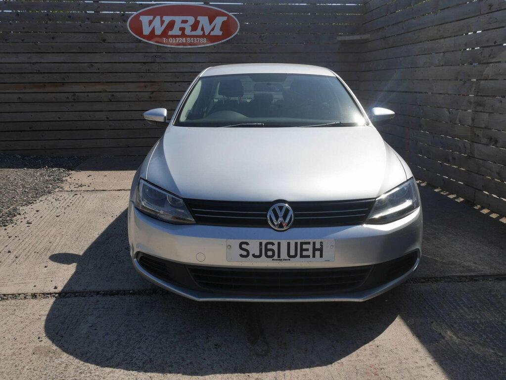 Volkswagen Jetta 2.0 Tdi Se Saloon Euro 5 140 Ps Silver #3