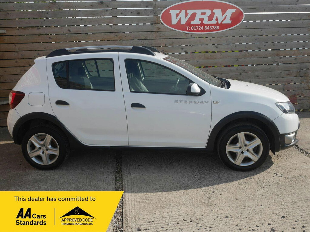 Dacia Sandero Stepway 0.9 Tce Ambiance Hatchback Euro SY14UGG White