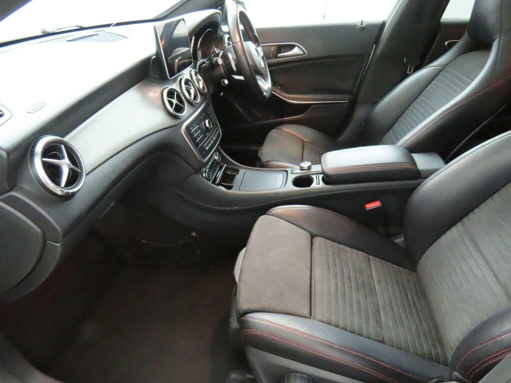 Mercedes-Benz CLA Class 1.6 Amg Line Coupe Euro 6 Ss White #8