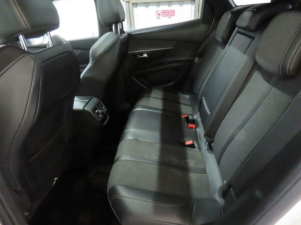 Peugeot 3008 Current 1.2 Puretech Gt Line Premium White #10