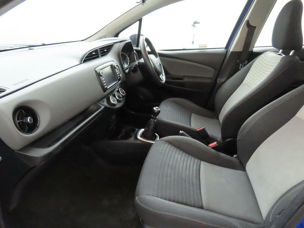 Toyota Yaris 1.5 Vvt-i Icon Euro 6 YX18UUN Blue #6