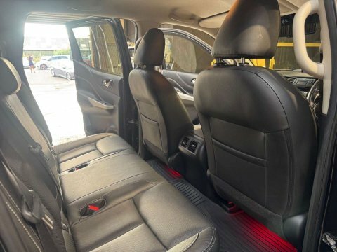 Nissan Navara 2.3 Navara Tekna Black #6