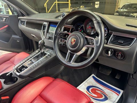 Porsche Macan 3.0 Macan S PX15KVJ Black #3