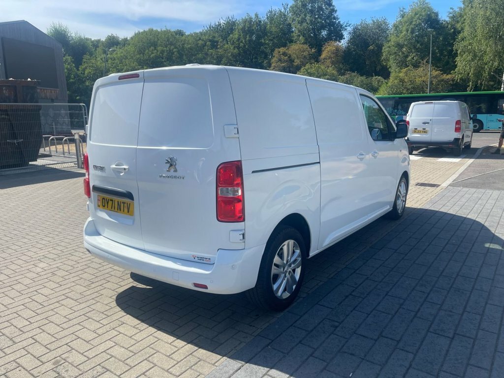 Peugeot Expert 2L Asphalt 6Dr White #6