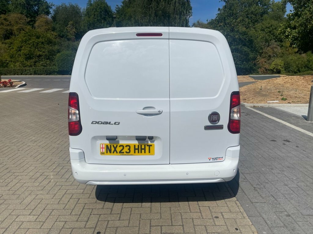 Fiat Doblo 1.5L Maxi Primo 6Dr White #4