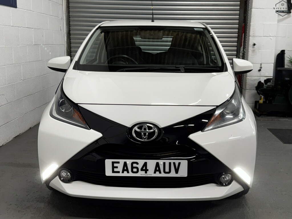 Toyota Aygo Hatchback 1.0 Vvt-i X-pression 201464 EA64AUV White #6