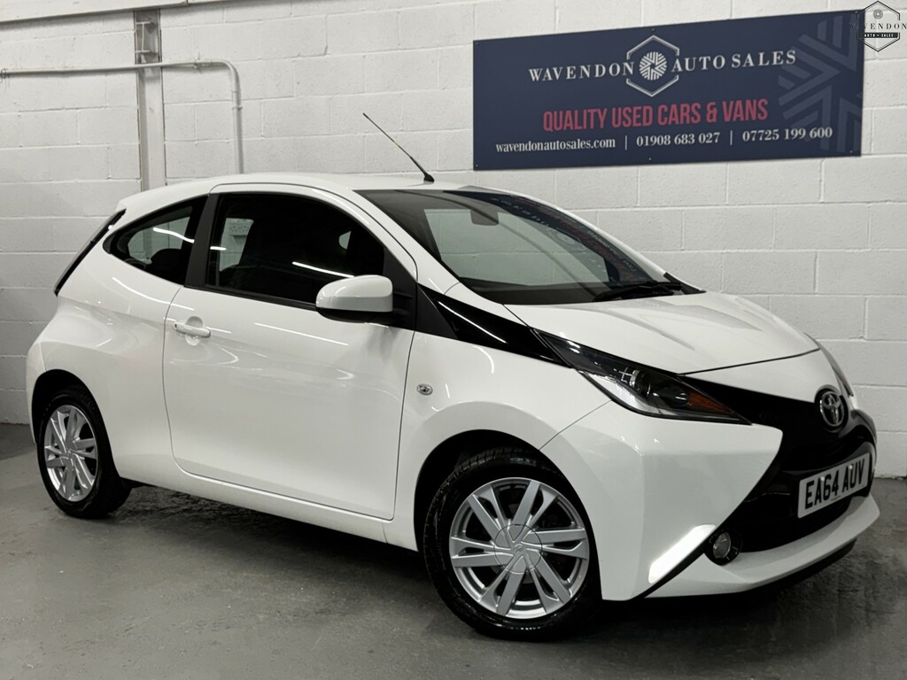 Toyota Aygo Hatchback 1.0 Vvt-i X-pression 201464 White