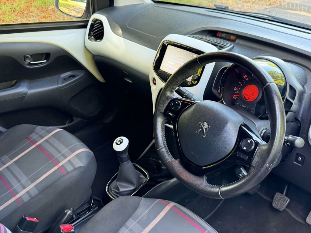 Peugeot 108 1L Active White #2