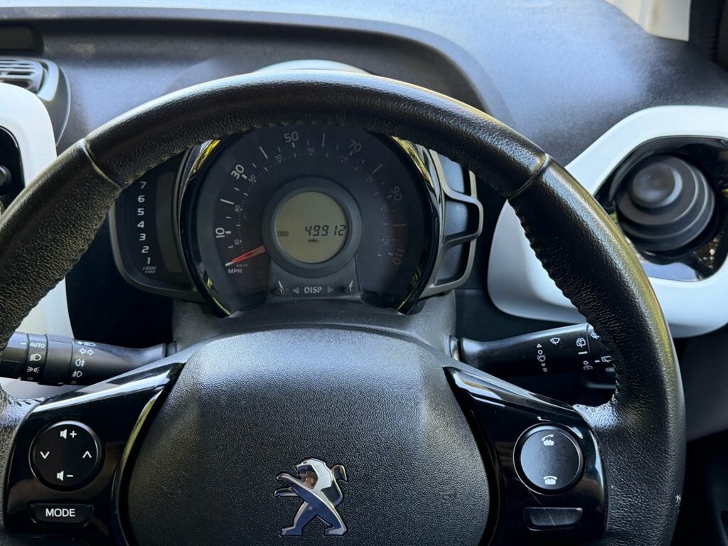 Peugeot 108 1.2 Puretech Allure White #21