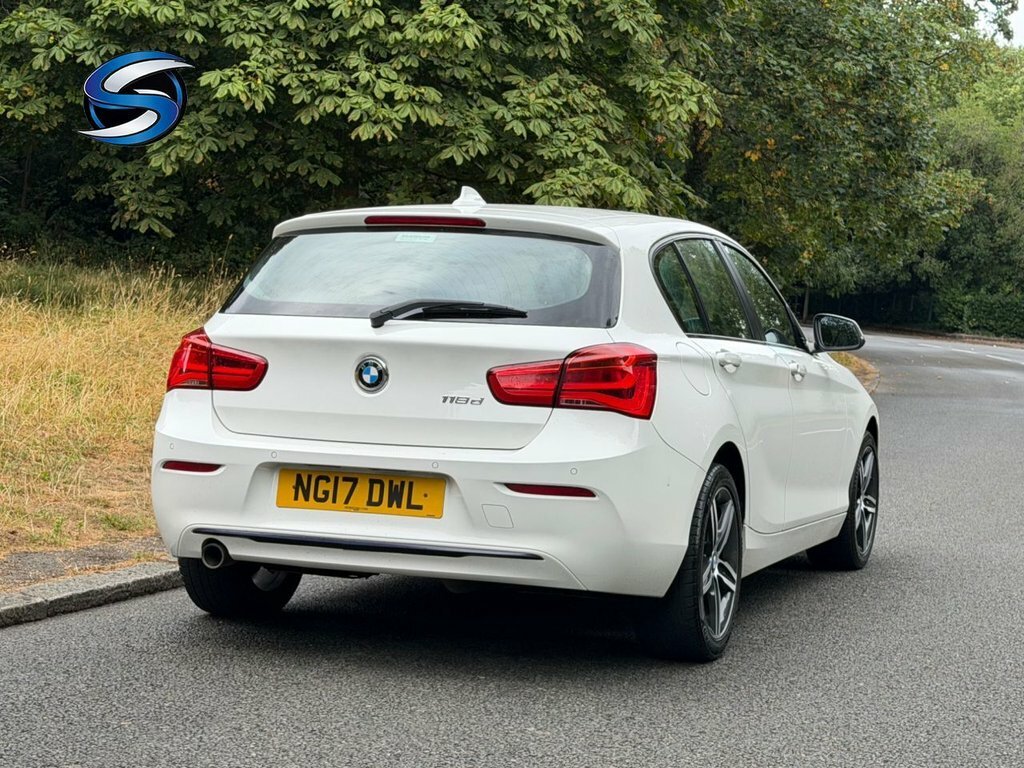 BMW 1 Series 2L Sport White #5