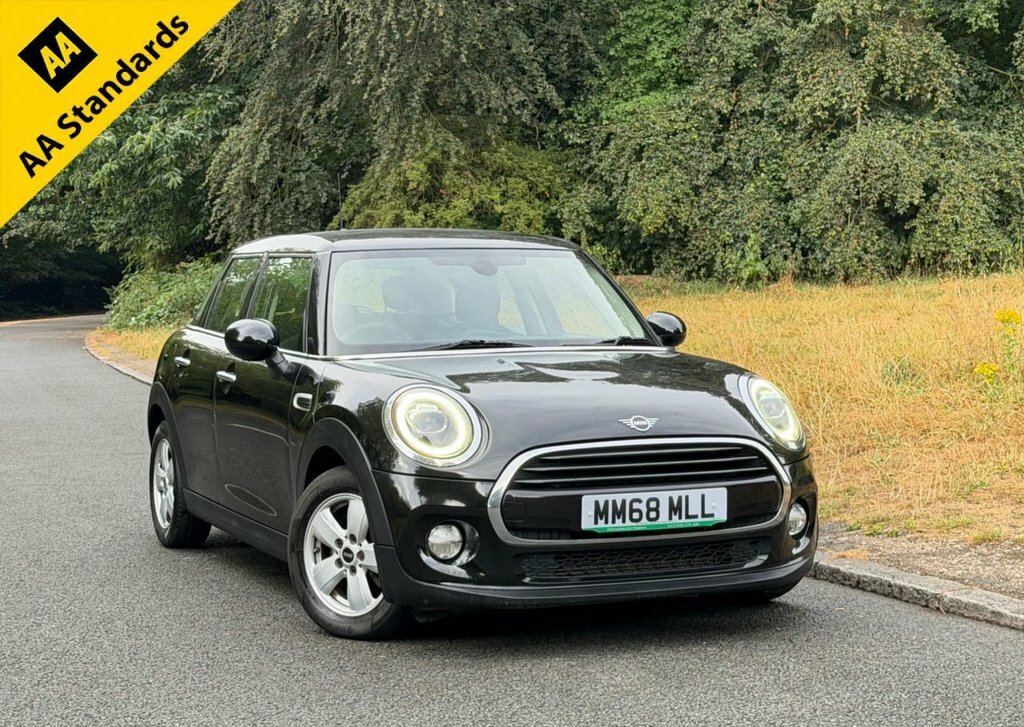 Mini Hatch 1.5L Cooper Classic Black